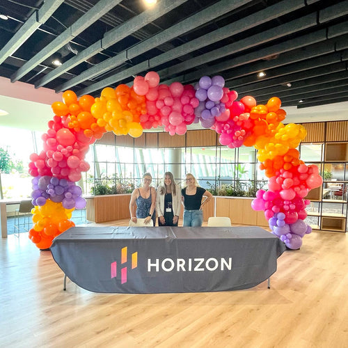 Balloon Arches for Trade Shows: Boost Foot Traffic with Stunning Designs