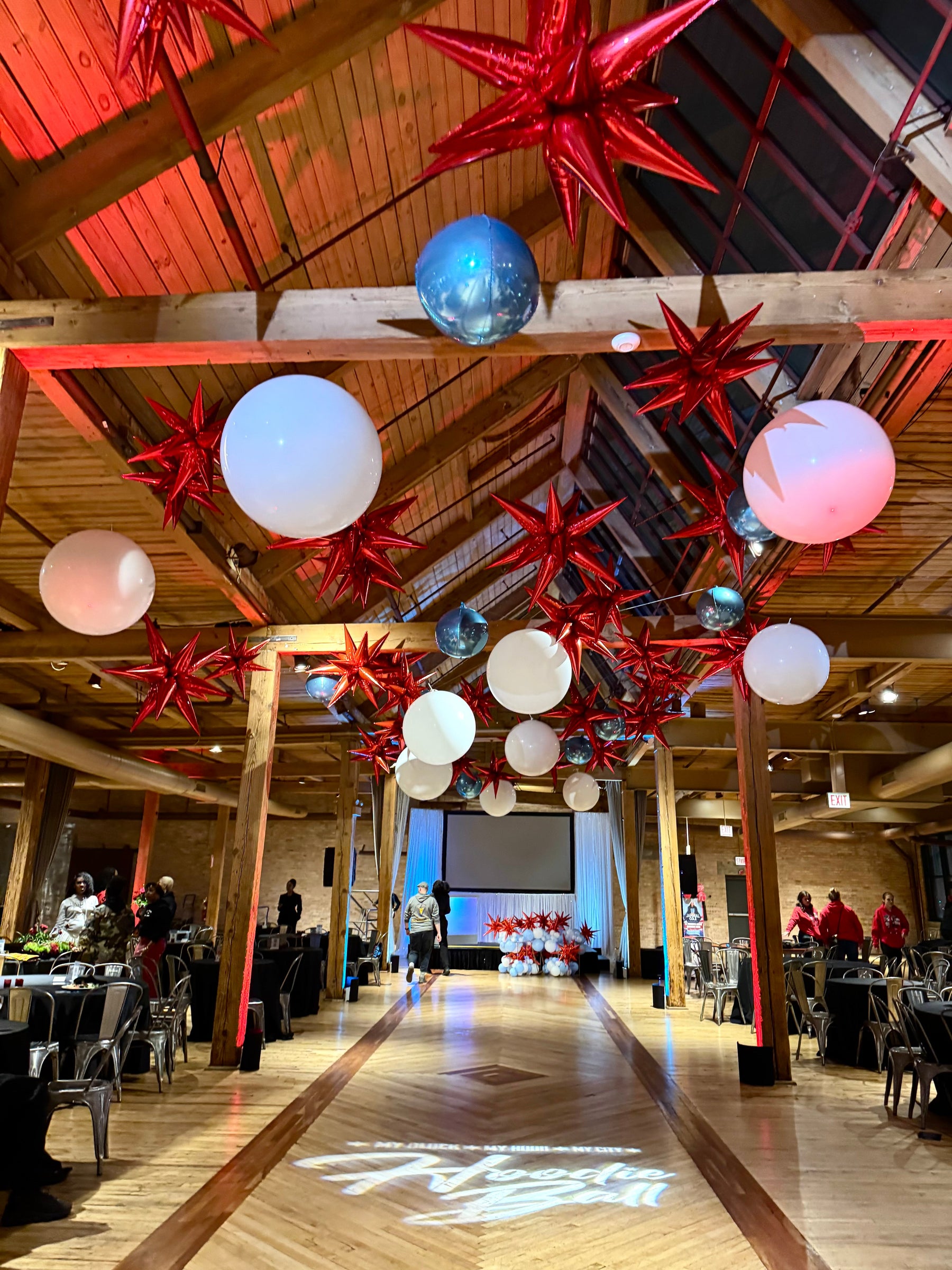 Balloon Decor for Themed Birthday Parties: From Superheroes to Princesses