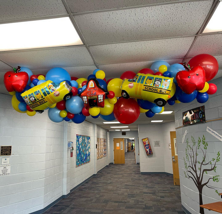School Bus Kindergarten Welcome Garland