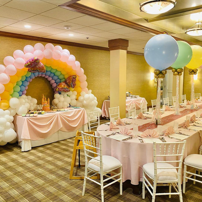 How Long Do Balloon Arches Last? What to Expect Indoors vs Outdoors