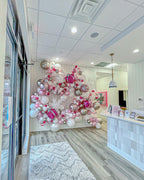 Glamorous Winter Balloon Wall Wreath