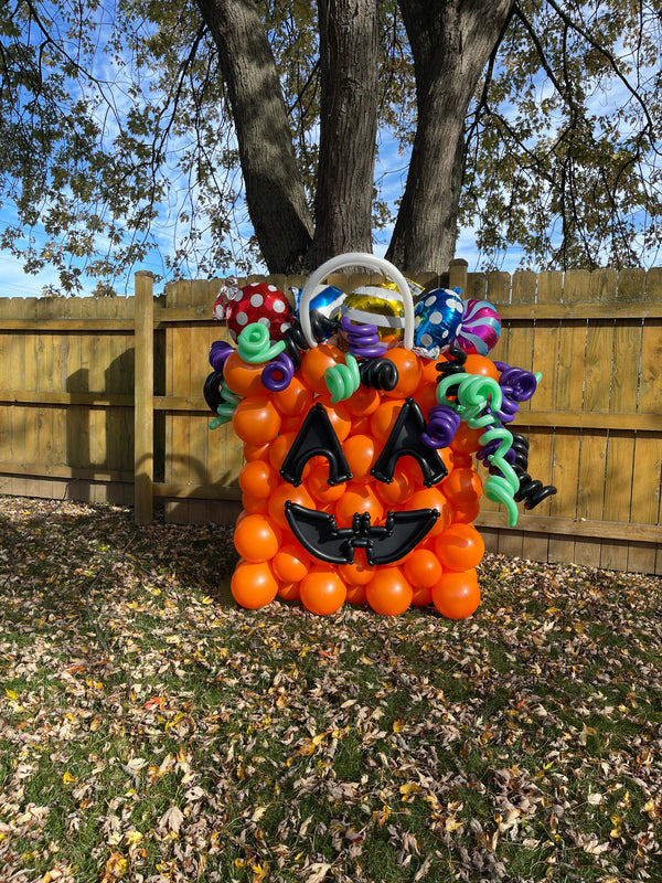 Halloween Trick or Treat Sculputre