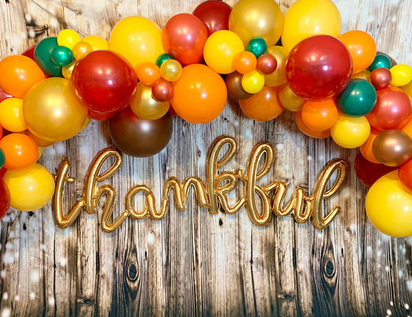 Thanksgiving "Thankful" Written in Cursive & Organic Garland