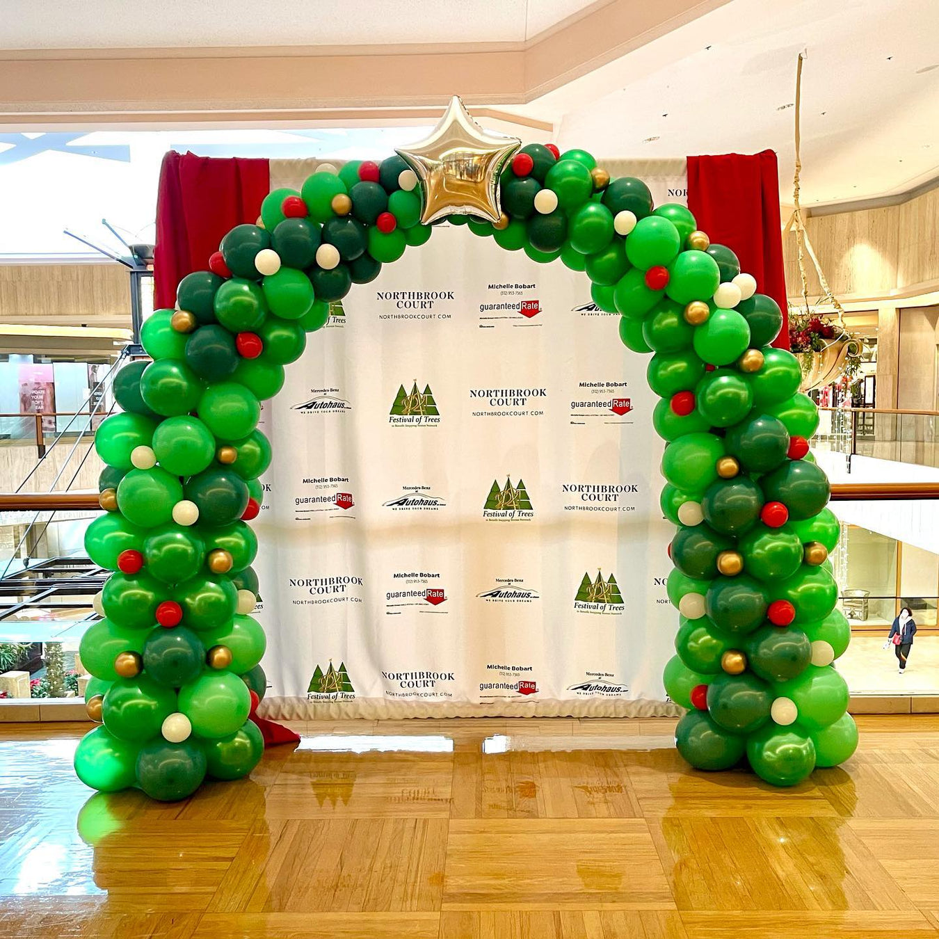 Christmas Balloon Decor