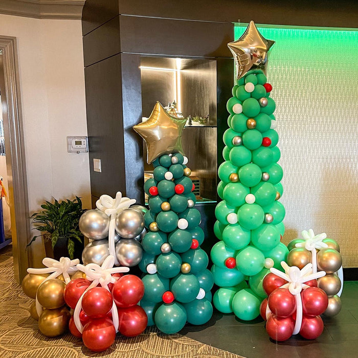 Merry & Bright Corporate Photo Op Wreath, Christmas Trees & Presents