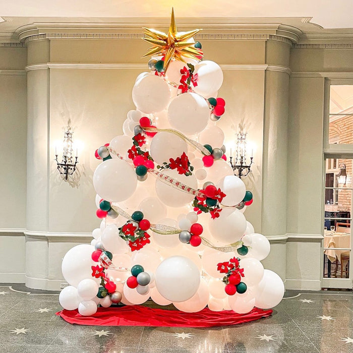 Merry Christmas Tree with Ornaments Sculpture