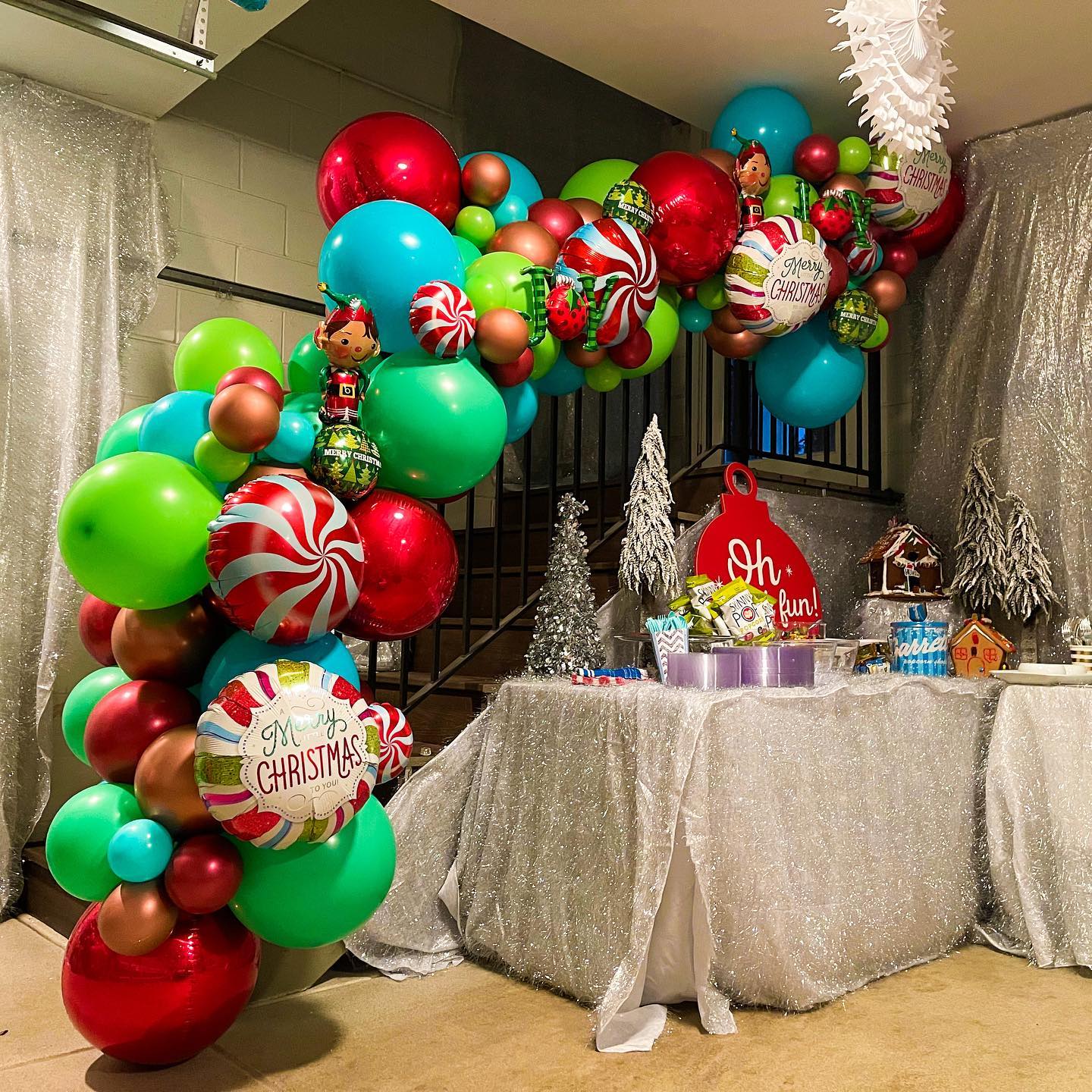 Holiday and Seasonal Styling & Custom Decorations