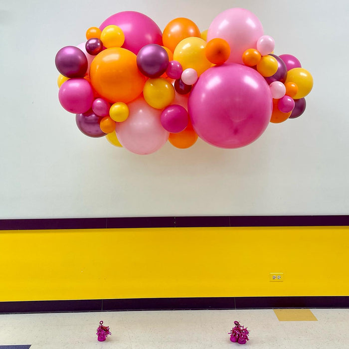 Hovering Kid's Party Room Cloud
