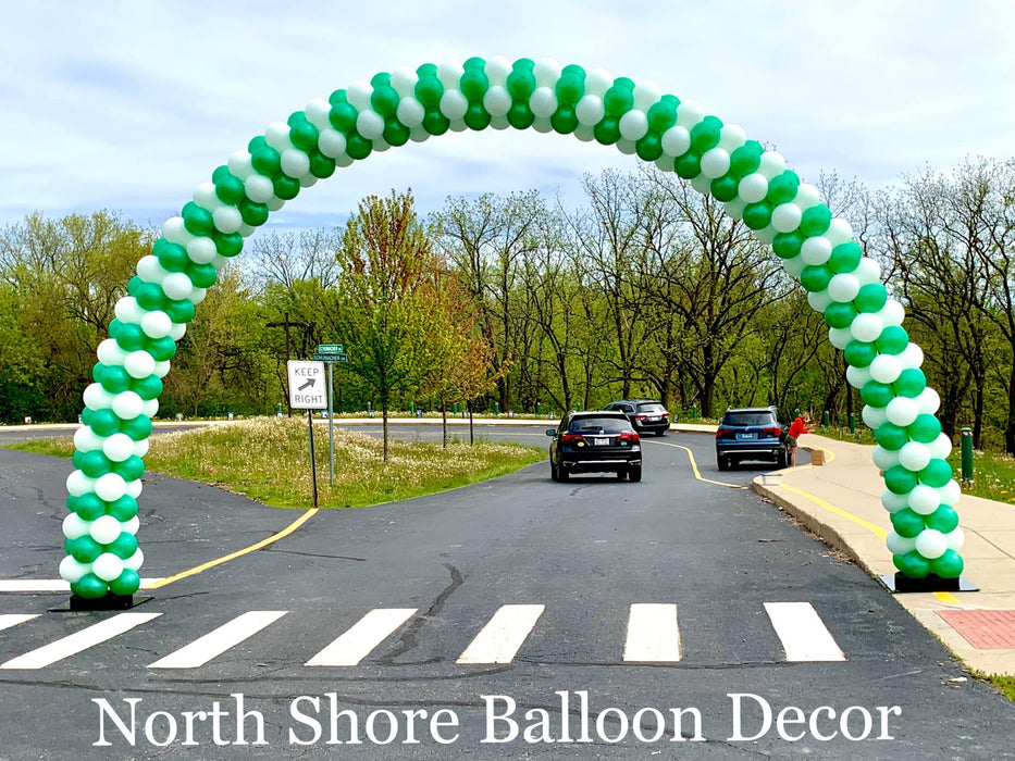 Parking Lot Drive Through Classic Balloon Arch