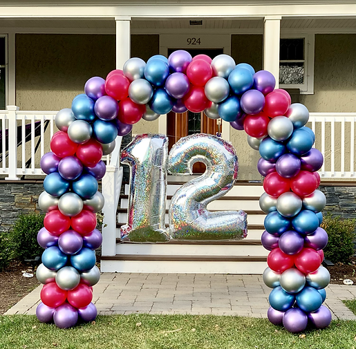 Outdoor Classic Yard Balloon Arches — North Shore Balloon Decor